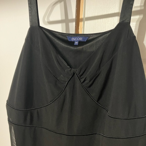 Encore Black Tank Top - Picture 2 of 4